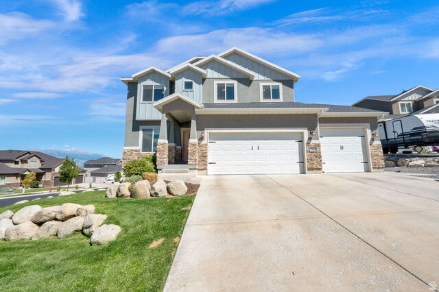 7112 N Golden Ct
